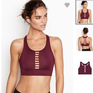 Victoria Sport Long Lined Caged Crop Bra (XS)
